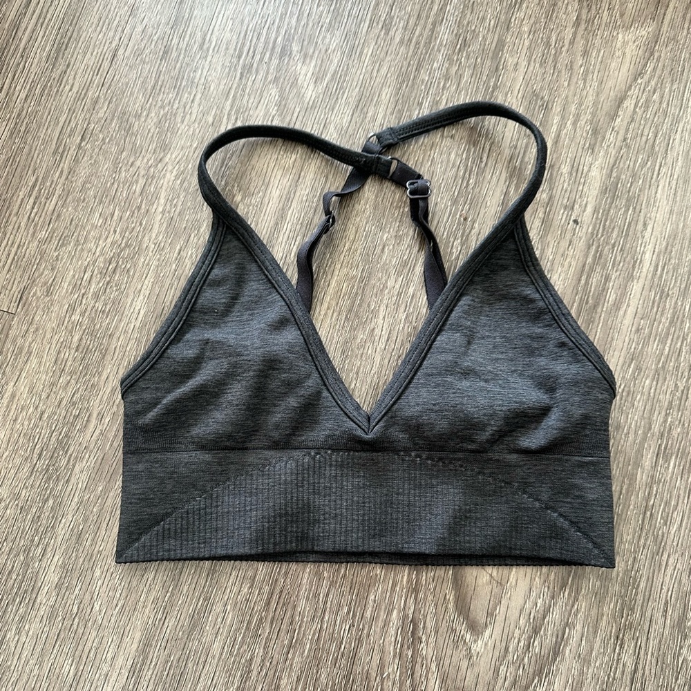 Lululemon V sports bra